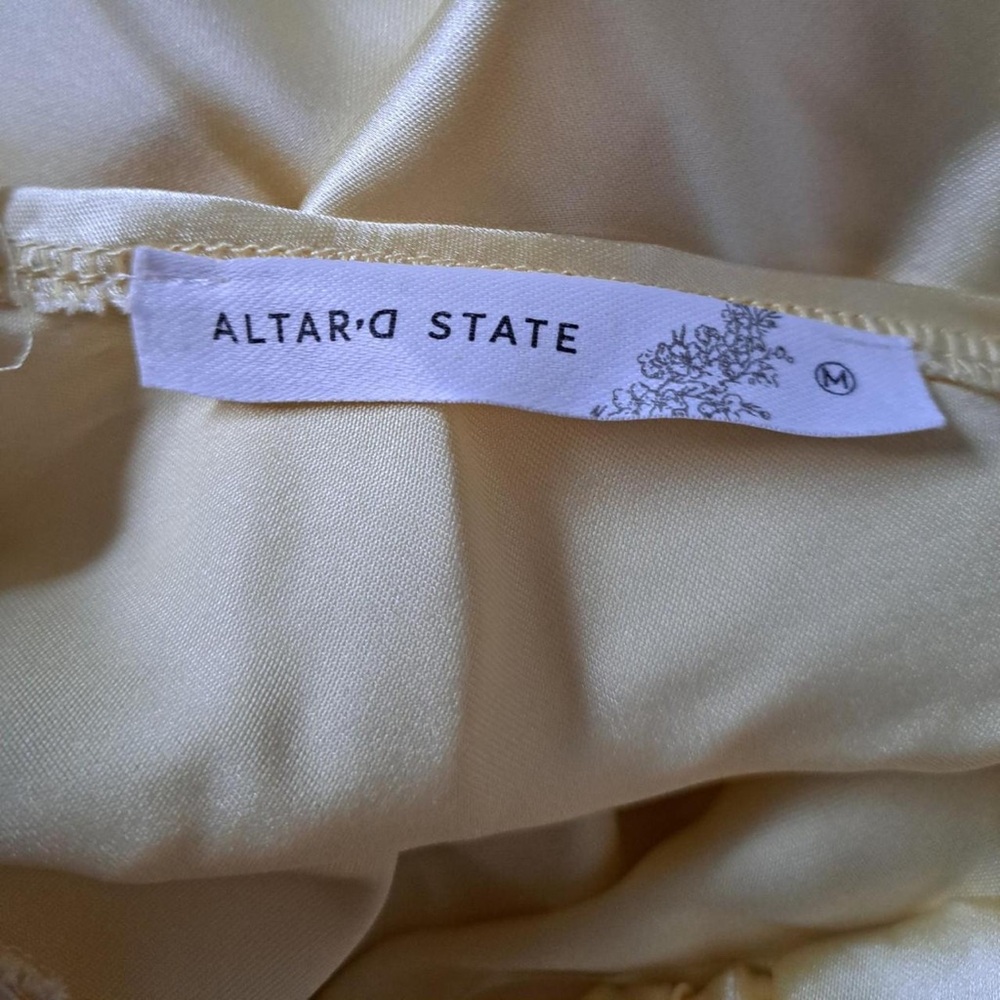 NWT Altar’d State Paityn Strapless Maxi Dress Satin Yellow - Picture 4 of 5